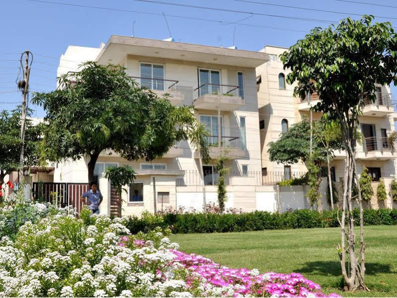Perch Service Apartment- Sector 40 Gurgaon Exterior photo